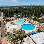 キャンプ場 L'exellence Fréjus